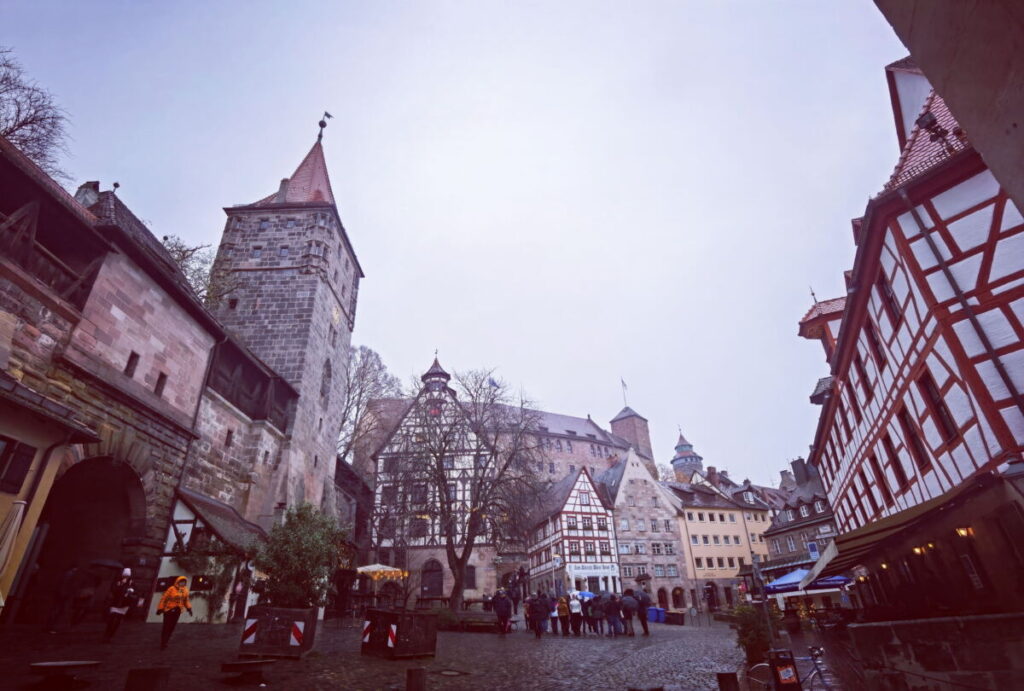 Reiseziele Deutschland: Die historische Altstadt Nürnberg mit der Kaiserburg
