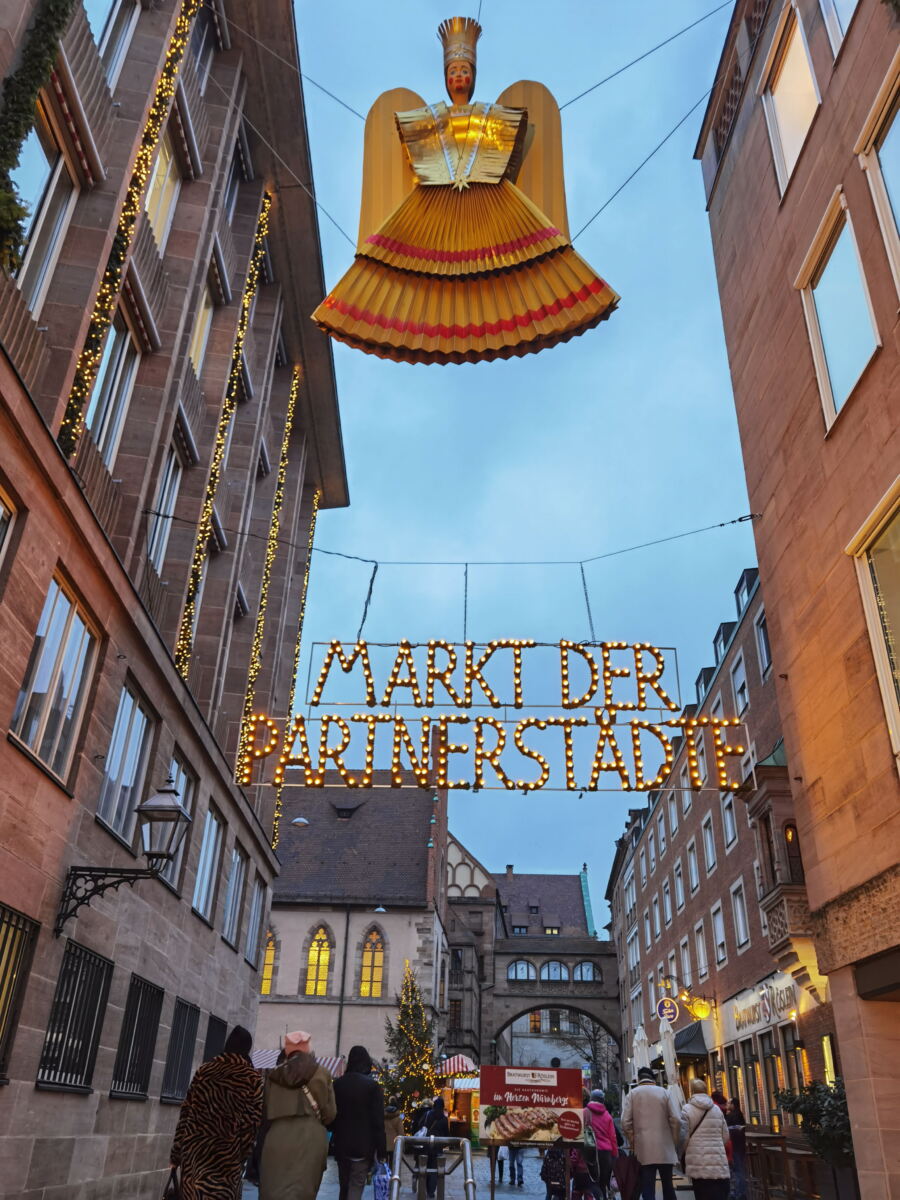 NÜRNBERGER CHRISTKINDLESMARKT ⭐ weltberühmt & toll!